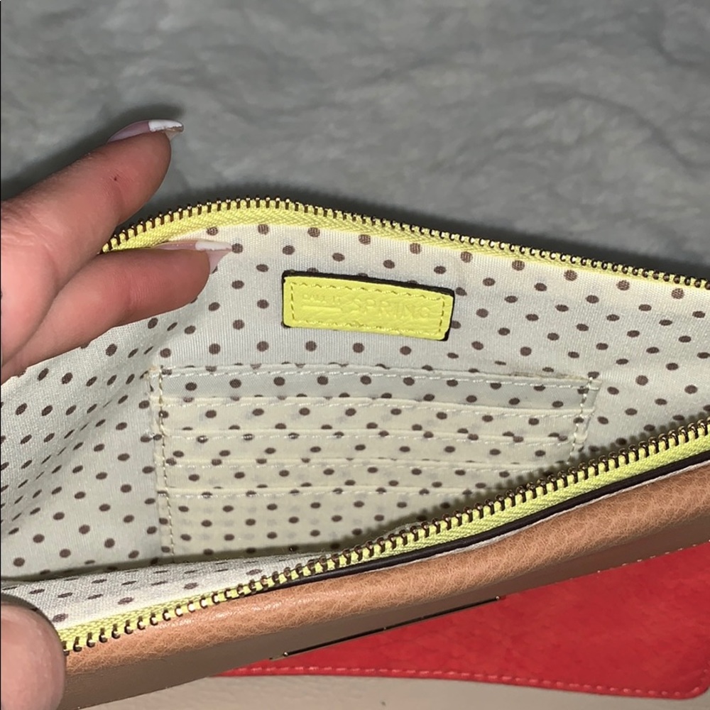 Call it spring wristlet - Picture 4 of 4